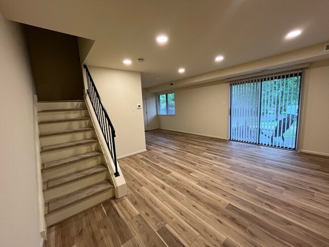 Building Photo - 515 Welsh Rd Rental