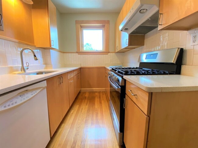 Photo - 520 High St Unit 3