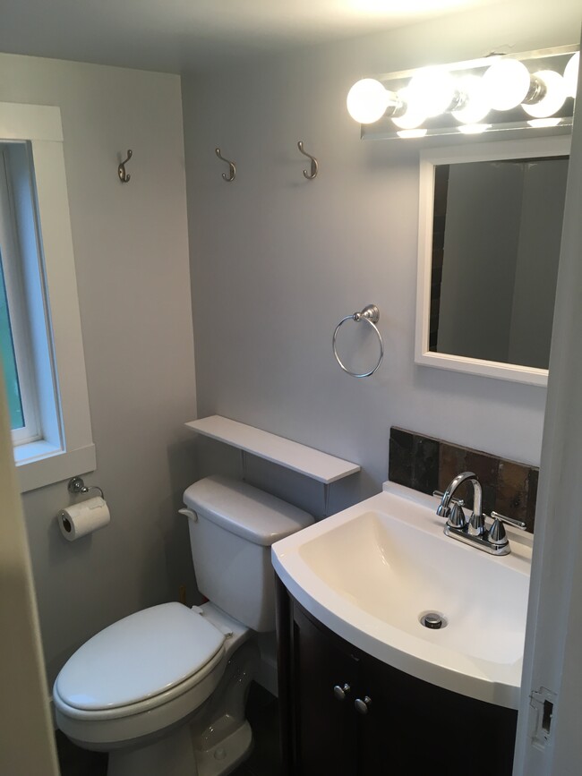 Photo - 804 E Magnolia Ave