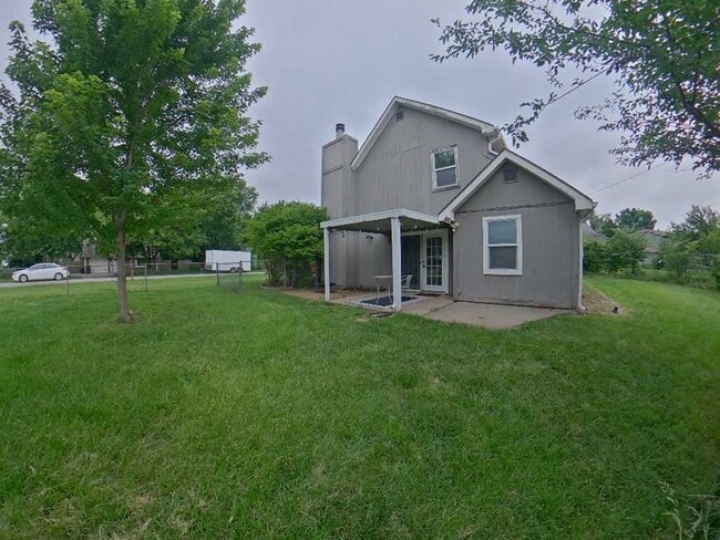 Building Photo - Indoor Balcony + Pet Friendly + Fenced In Yard + Attached Garage + Washer & Dryer Included! Avail...