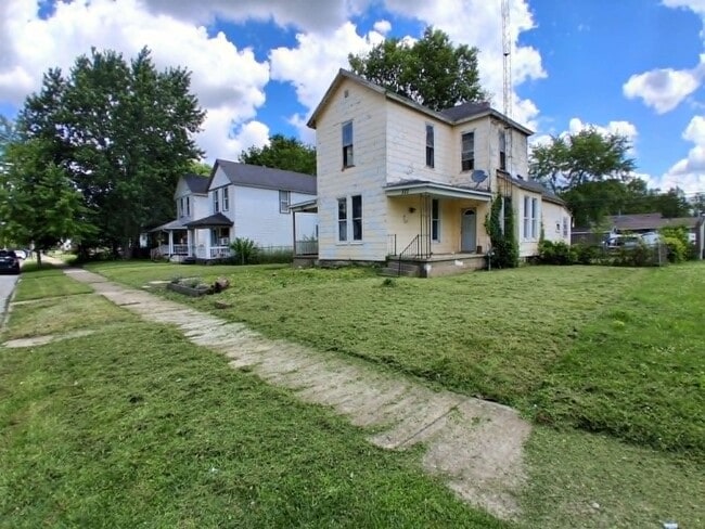 Photo - 317 SW 3rd St