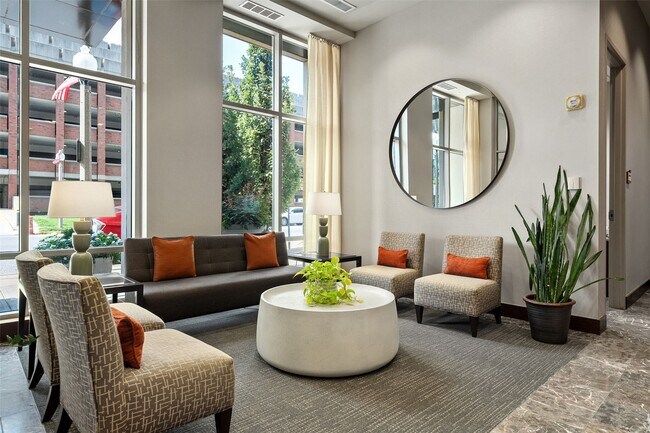 Photo - 4909 Laclede Ave Unidad 1002