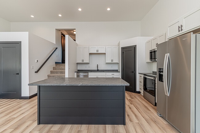 Building Photo - 6740 66th Ave S Rental