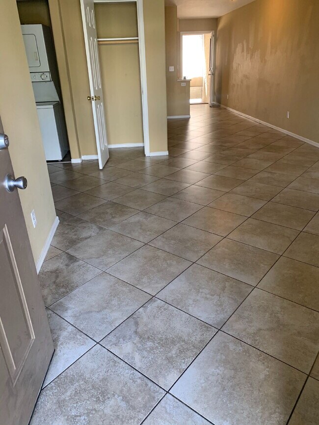 Photo - "Charming 2-Bed, 2-Bath Gem in Prime Phoenix Location with 900 Sq Ft of Comfort!" Unit 119