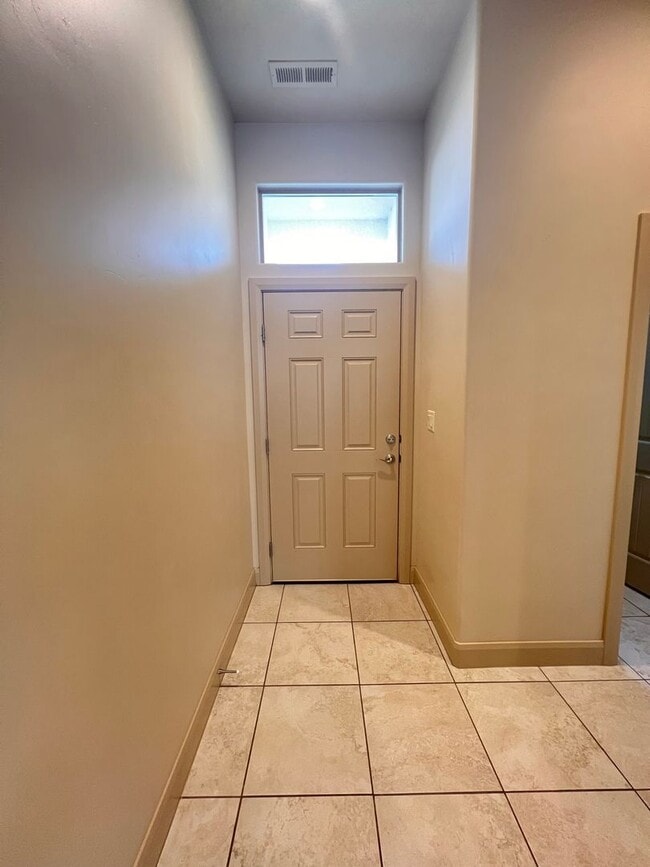 253 N 2530 W