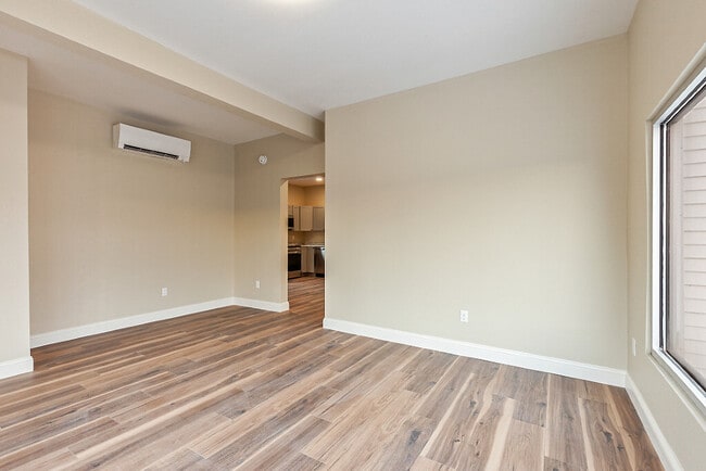 Photo - 392 S Main St Unit 1