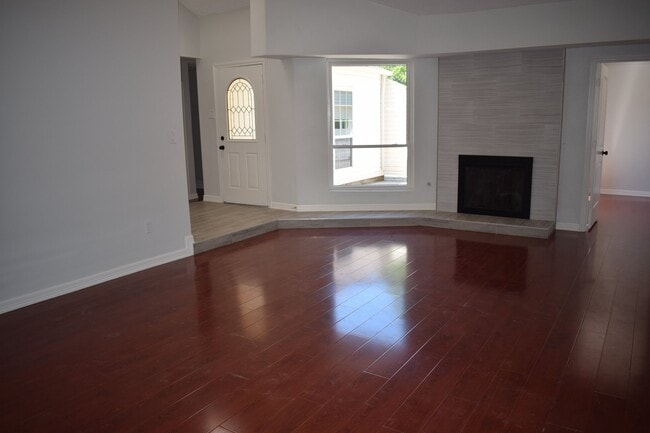 Photo - 15807 Mill Hollow Dr