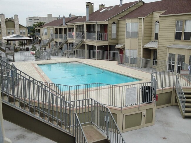 Photo - 2529 Rio Grande St Unidad 9