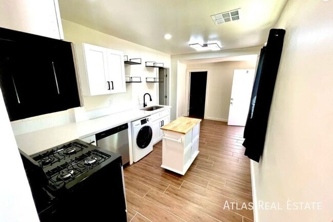 Photo - 1606 W Taylor St Unit B