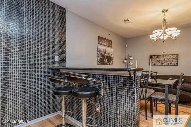 Photo - 115 Chariot Ct