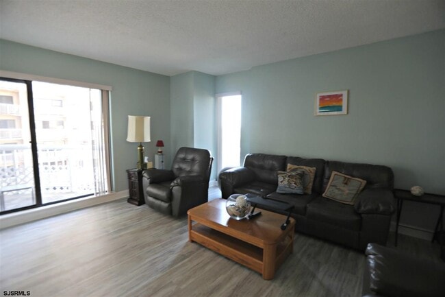 Photo - 3101 Boardwalk Unit 904-1