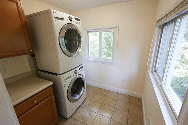 Photo - 72 Grampian Way Unit 2B
