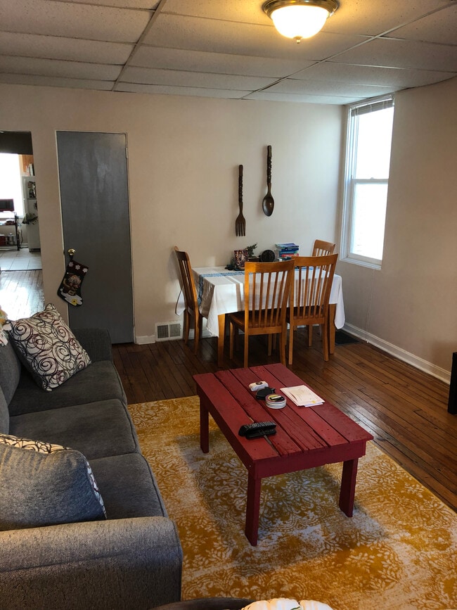 Photo - 113-1 Ivy St Unit 113 Ivy Apt 1