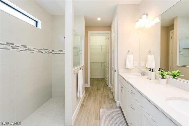 Photo - 9716 Everglades Dr