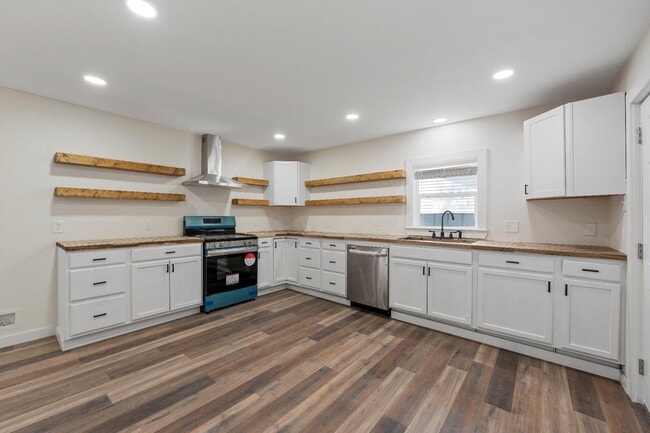 Building Photo - 1105 Maxfield St