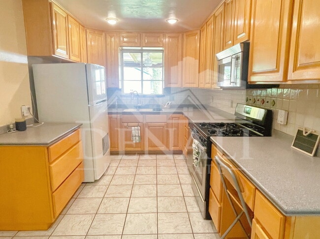 Photo - 1526 E Cedar St