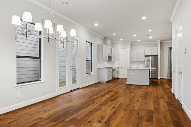 Photo - 4014 Woodhead St