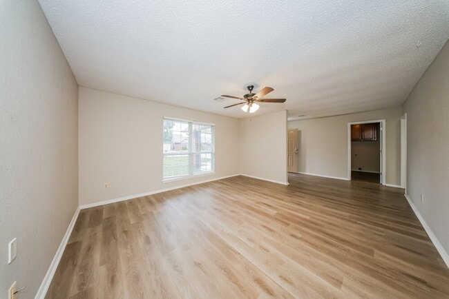 Photo - 11032 N Eagle Ln