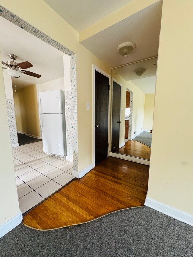 Photo - 2626 W Balmoral Ave