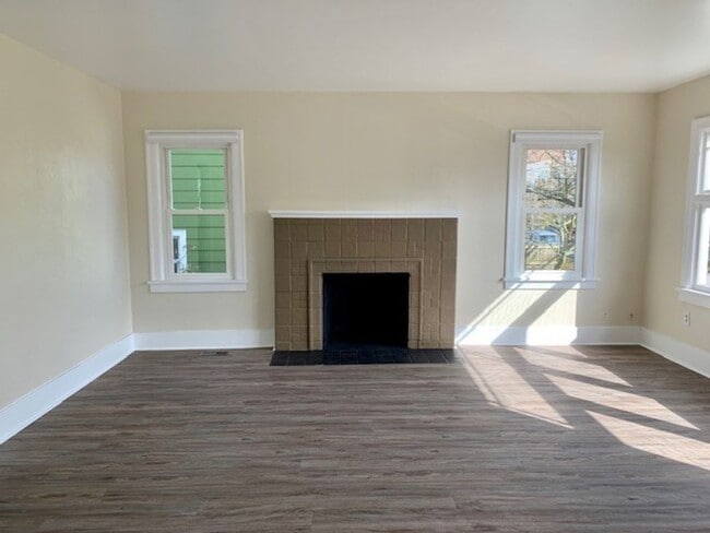 Photo - 7511 Jones Ave NW