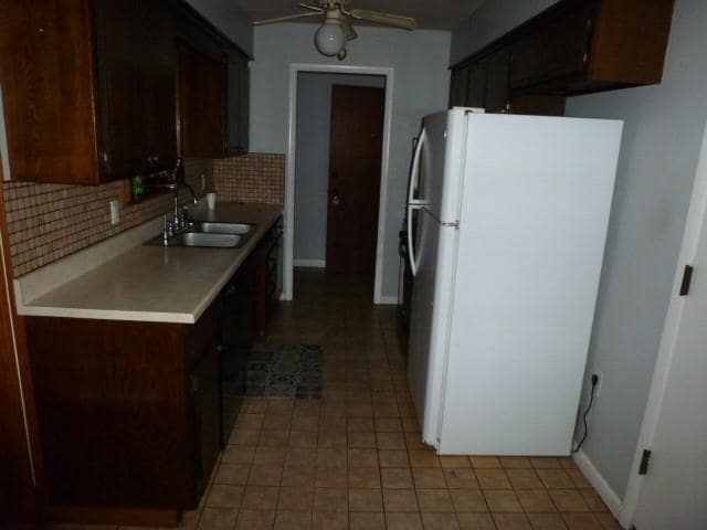 2421 Sandra Dr