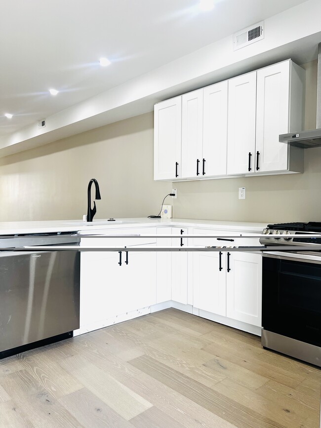 Photo - 5612 2nd Pl NW