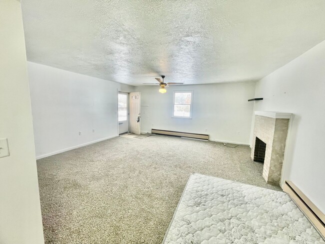 Photo - 128 Holt Rd Unit - A