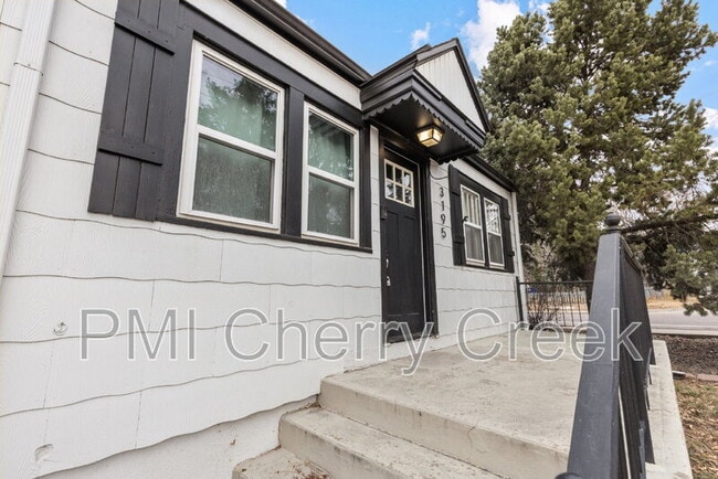 Photo - 3195 Fenton St