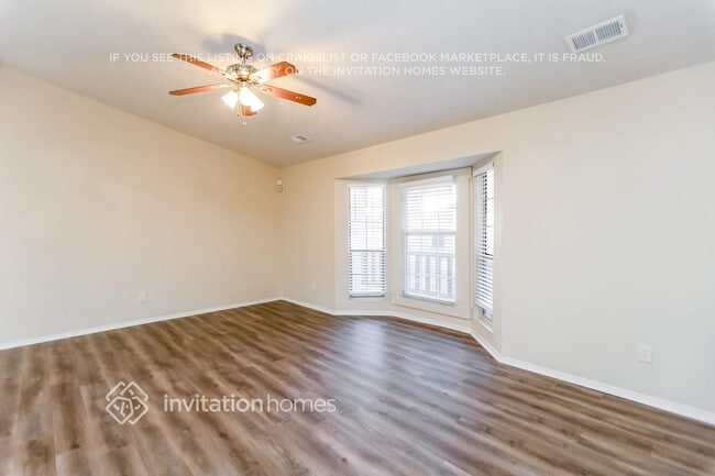 Photo - 3071 Eastland Way