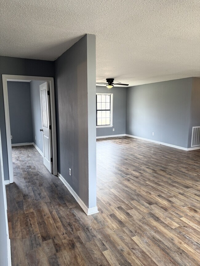 Photo - 98 Crosswinds Cove