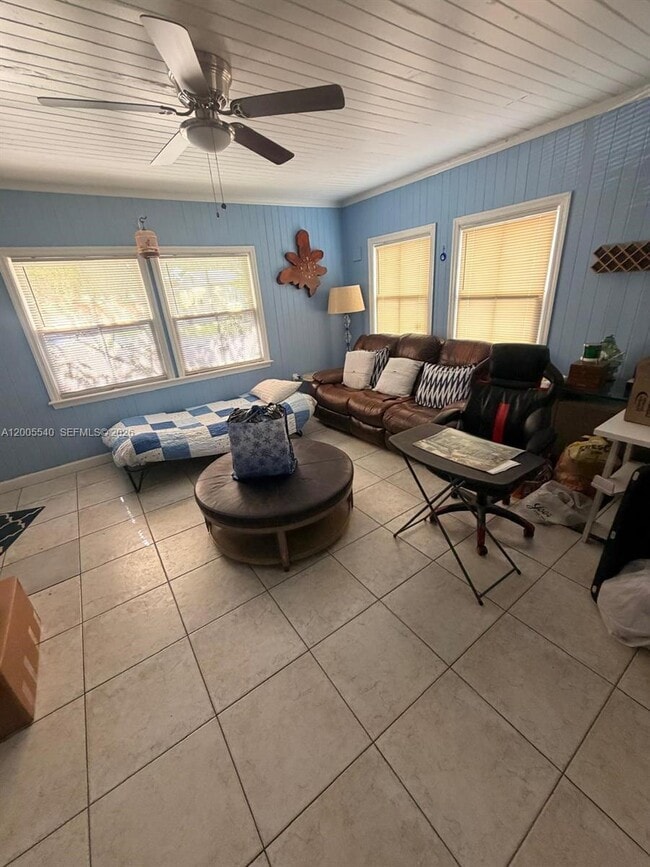 Photo - 2835 SW 37th Ct Unit 1