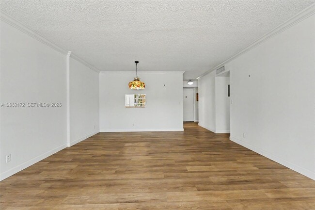 Photo - 414 SE 10th St Unit 103