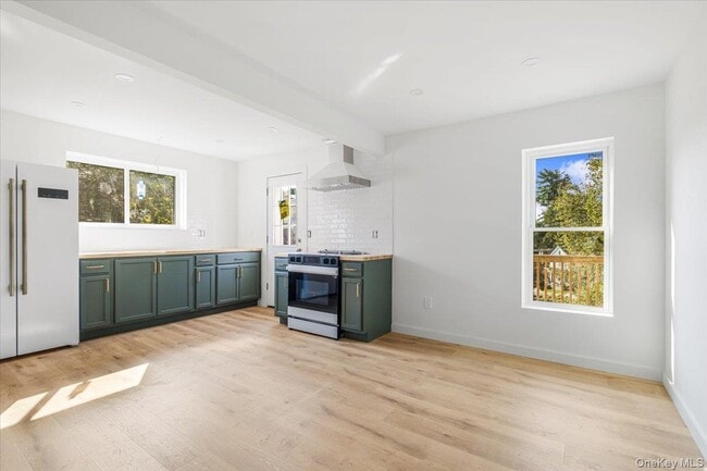 Photo - 9 Dubois St Unit A