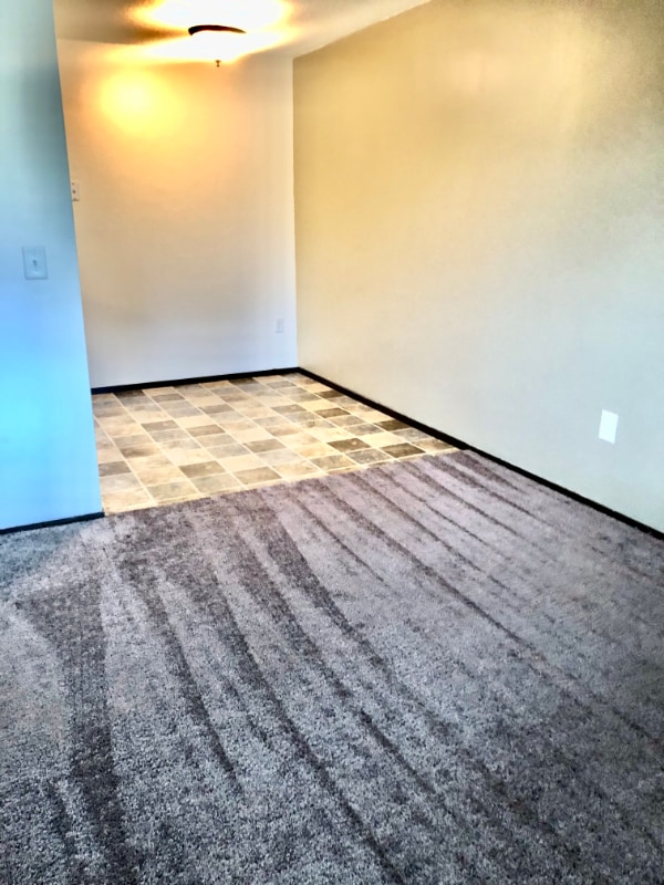 Photo - 3000 Cliff Rd E