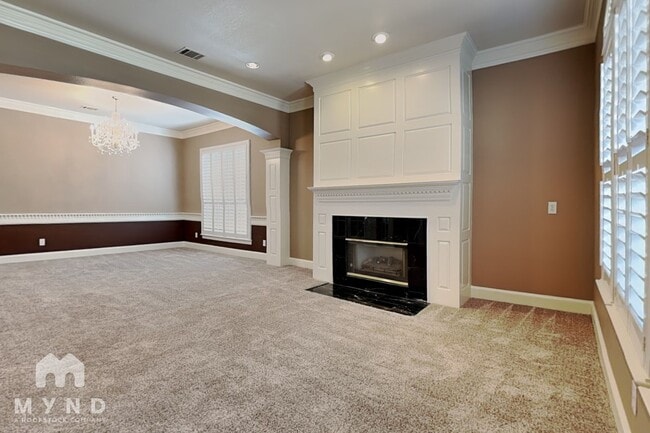 4020 Oakmeadow Dr