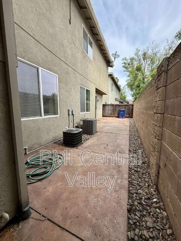 Photo - 2125 Carson Oak Ct