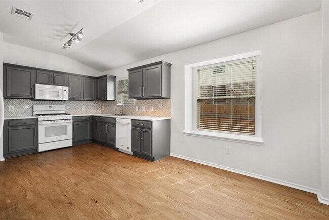 Photo - 1416 Fort LLoyd Pl
