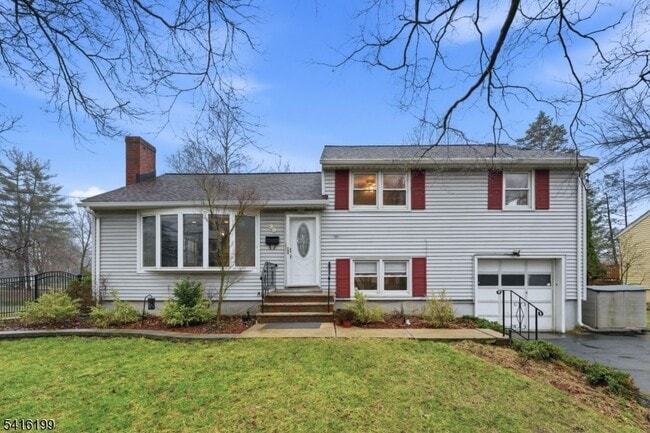 Building Photo - 30 Arden Rd