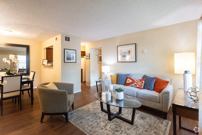1BR 1BA - 630 SF