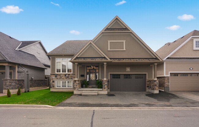 Photo - Modern Riverside Living in a Spacious Bung... Unit 50