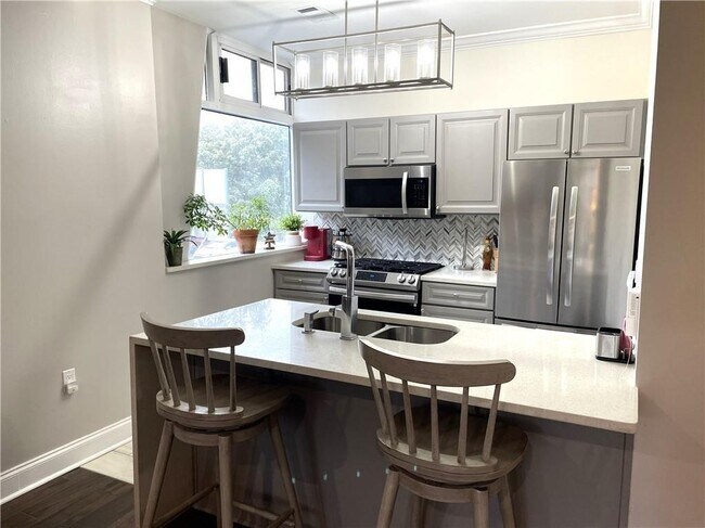 Photo - 2479 Peachtree Rd Unidad 105