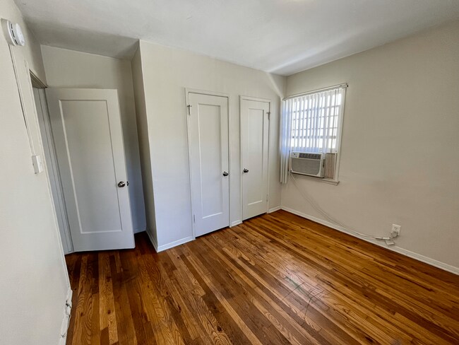 Photo - 605 Kelton Ave