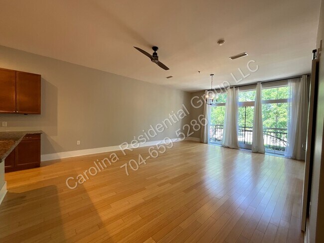 Photo - 3100 N Davidson St