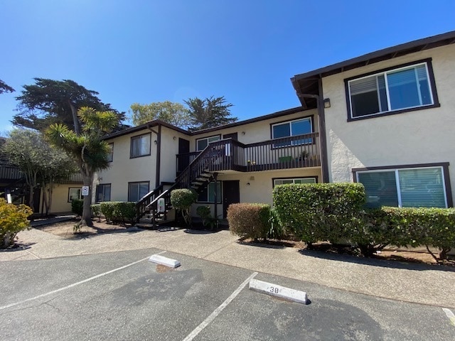 Lake View Terrace Apartments