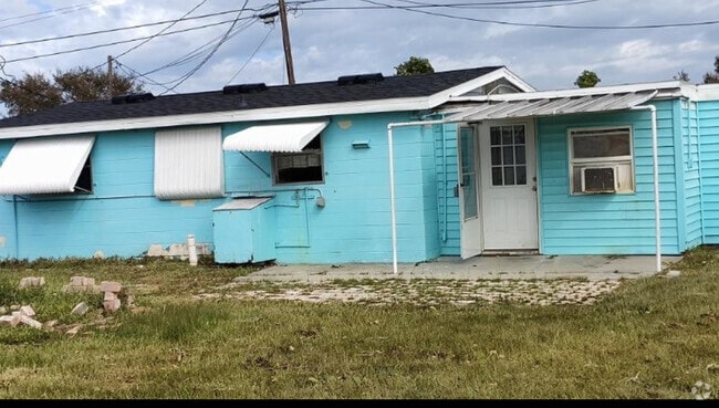 Building Photo - 1177 South Ln Rental