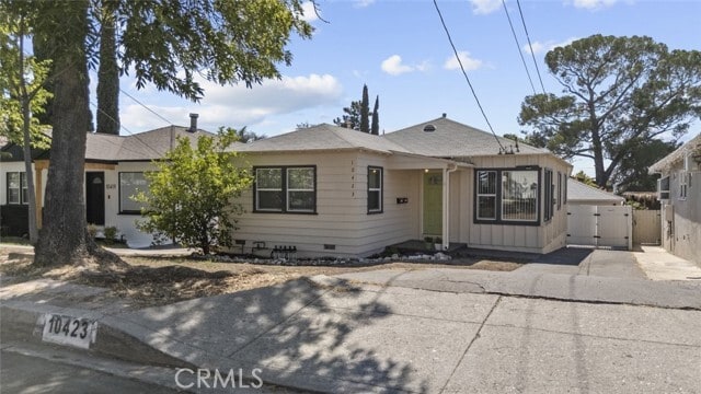 Building Photo - 10423 McClemont Ave Rental
