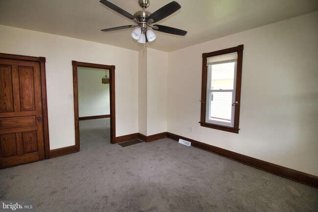 Photo - 143 Green St