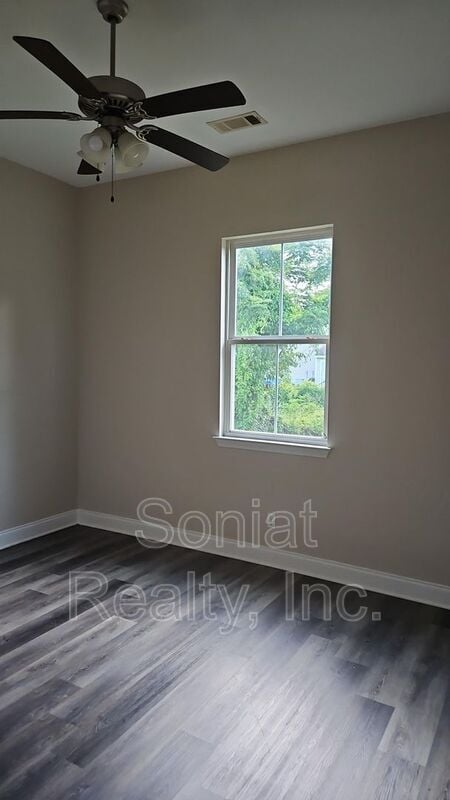 Photo - 4749 Eastview Dr