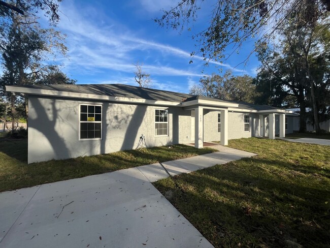 Newly remolded duplex - Newly remolded duplex House