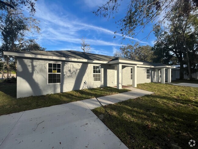 Building Photo - Newly remolded duplex Rental